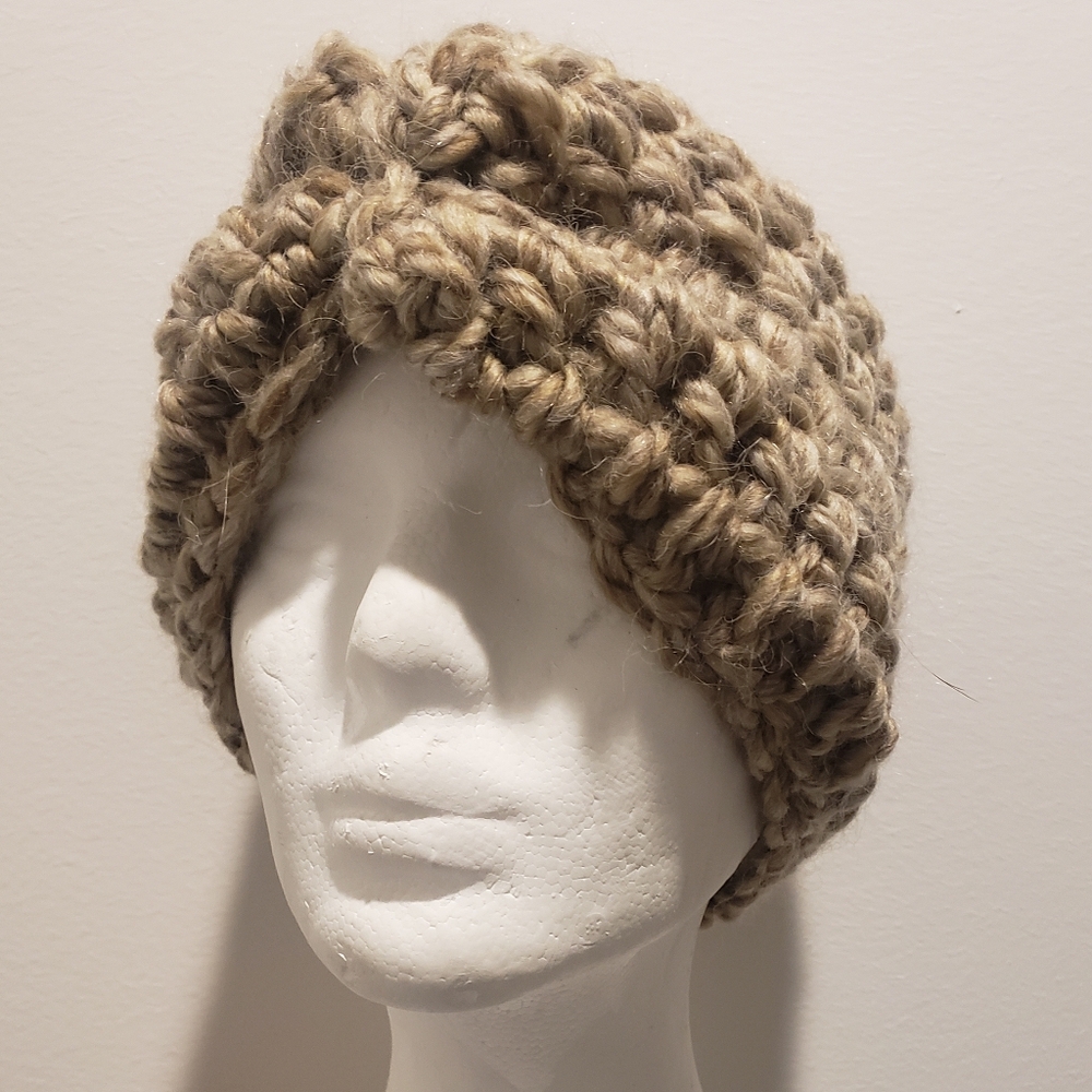 🧶 Crocheted Twist Ear Warmers – Handmade Alpaca Blend, Barn Owl 🤍 - Picture 6 of 7